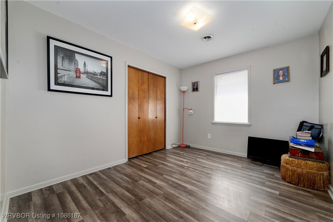 property viewer photo 17