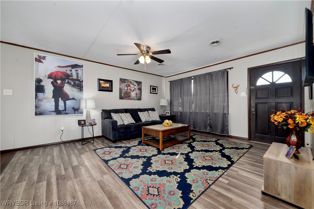 property viewer photo 5