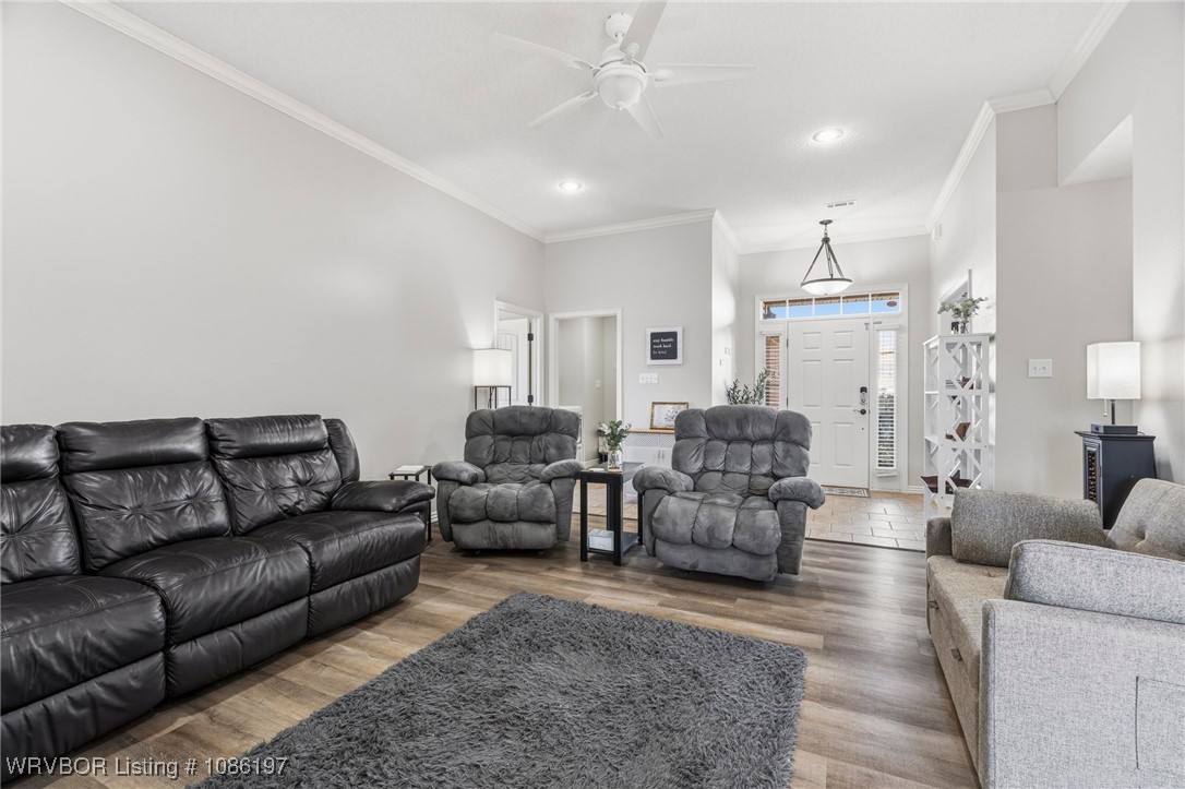 property viewer photo 4