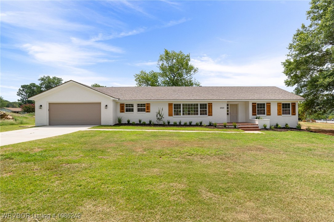 main property photo 2