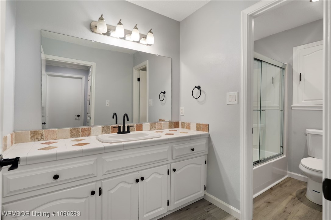 property viewer photo 18