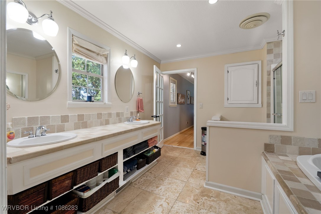 property viewer photo 26