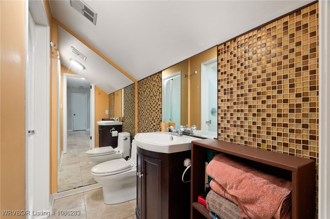 property viewer photo 35