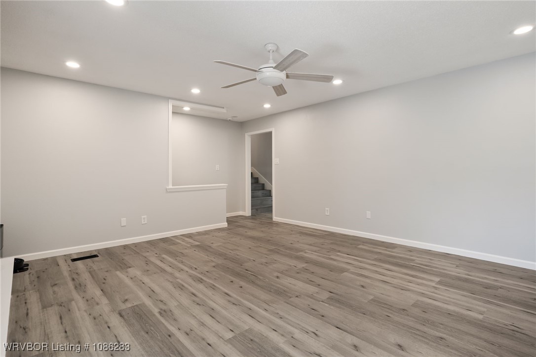 property viewer photo 4