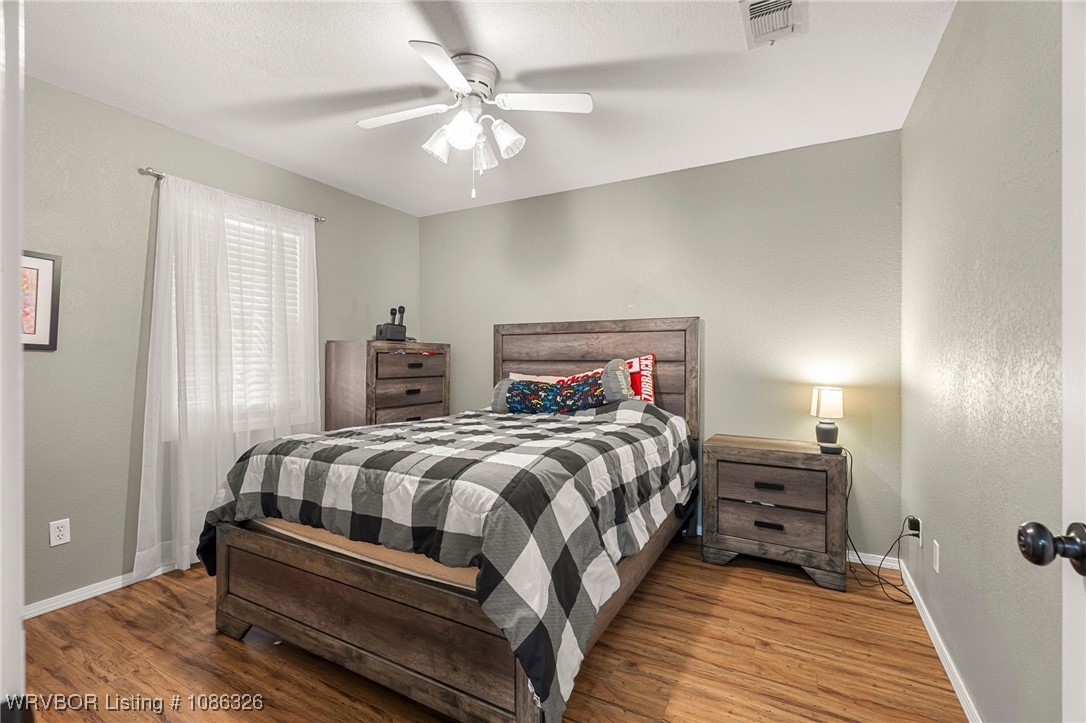 property viewer photo 20