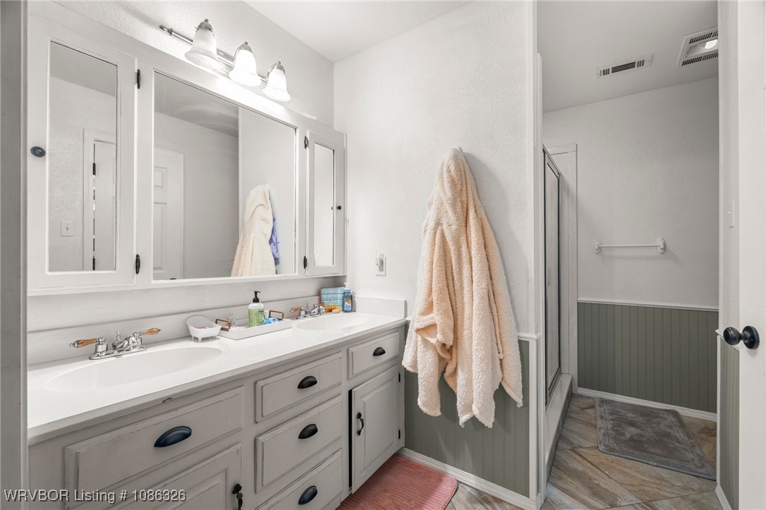 property viewer photo 25