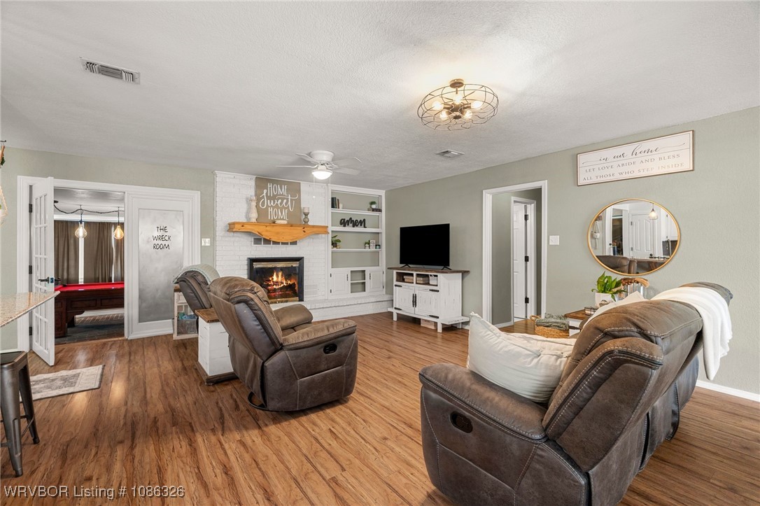 property viewer photo 8