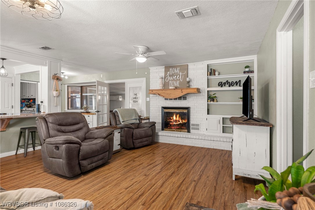 property viewer photo 9