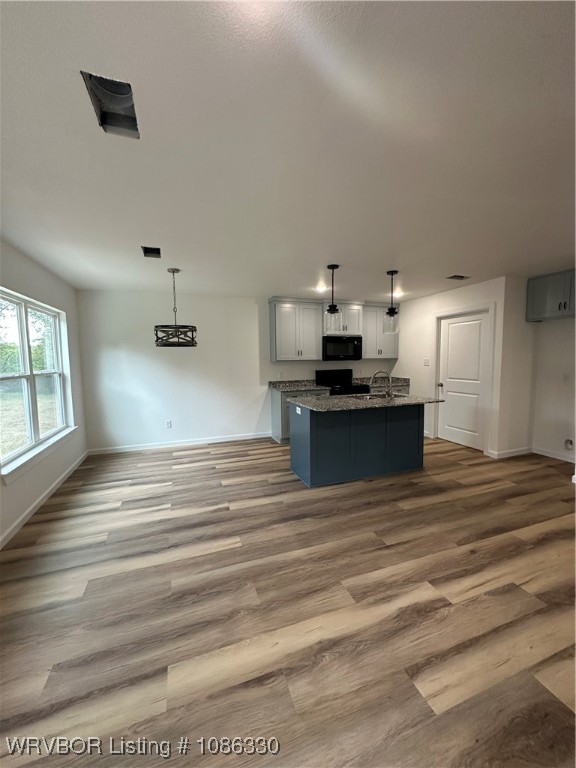 property viewer photo 4