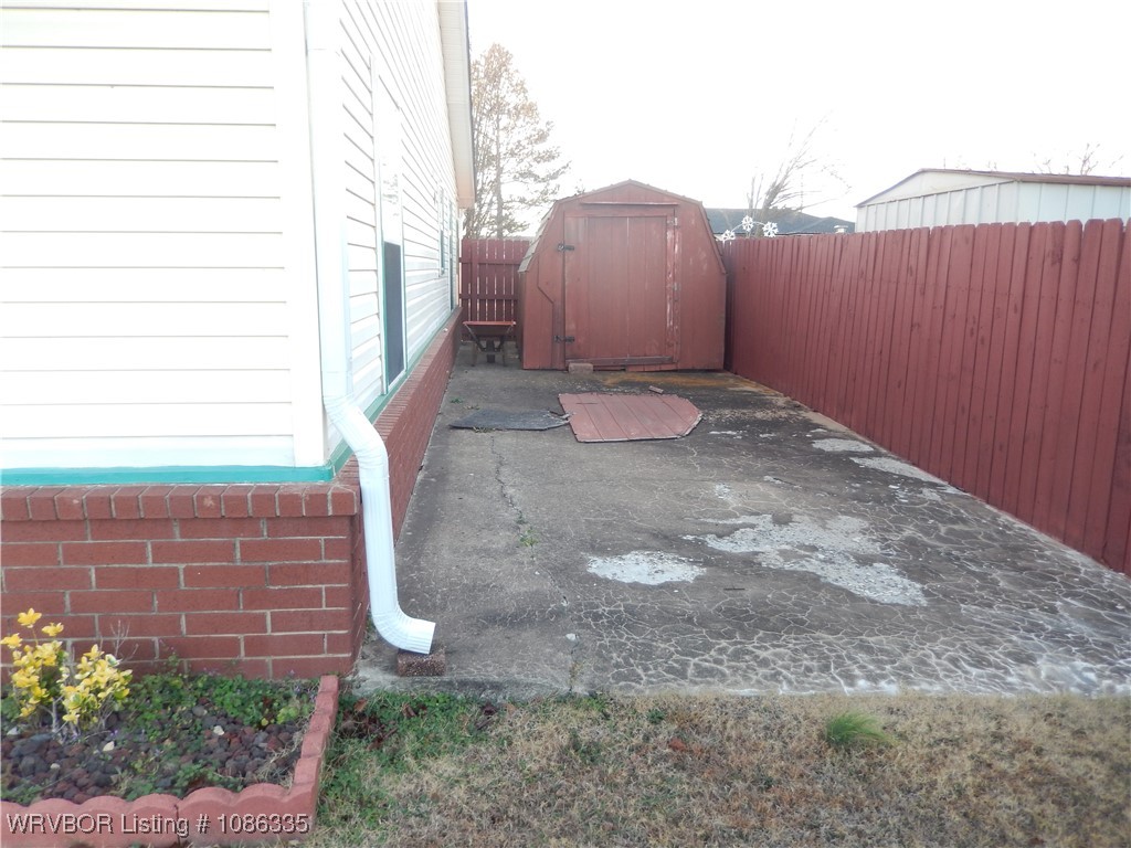 main property photo 7