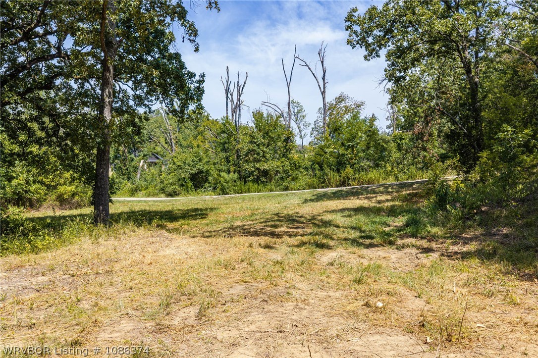 main property photo 11