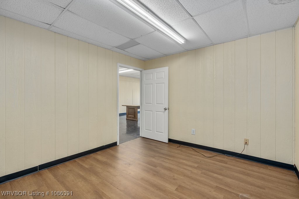 main property photo 9