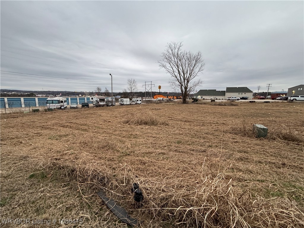 main property photo 11