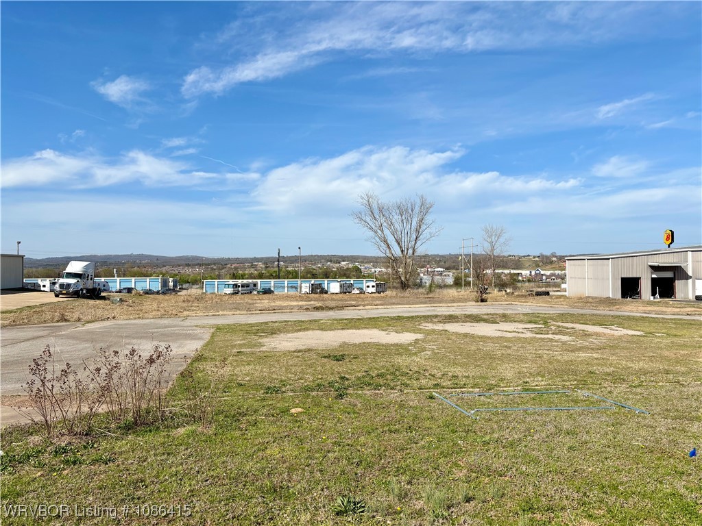 main property photo 16