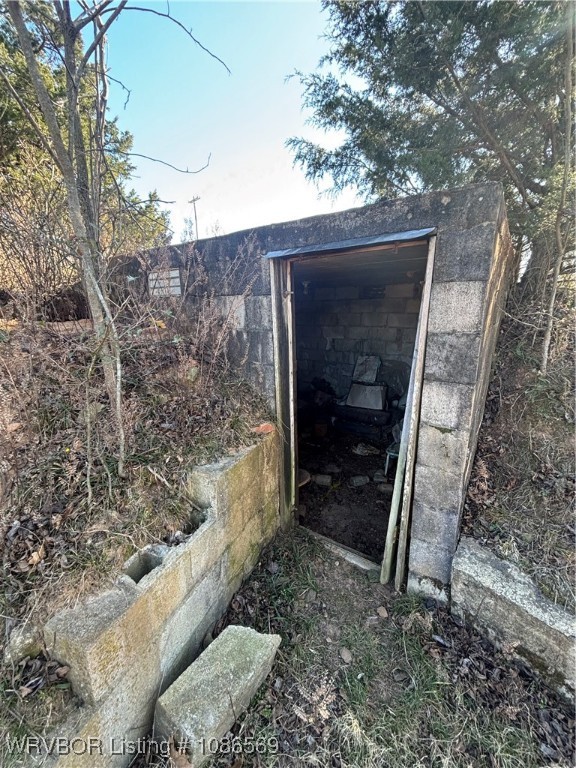 main property photo 20
