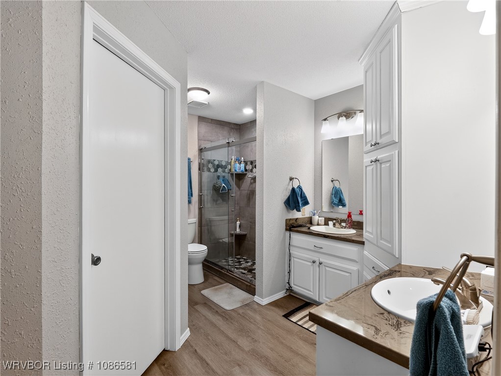 property viewer photo 18
