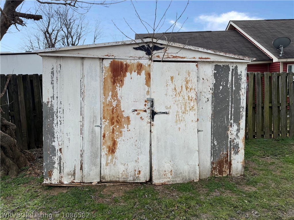 main property photo 5