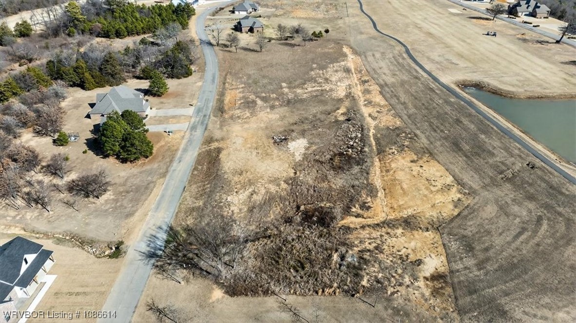 main property photo 11