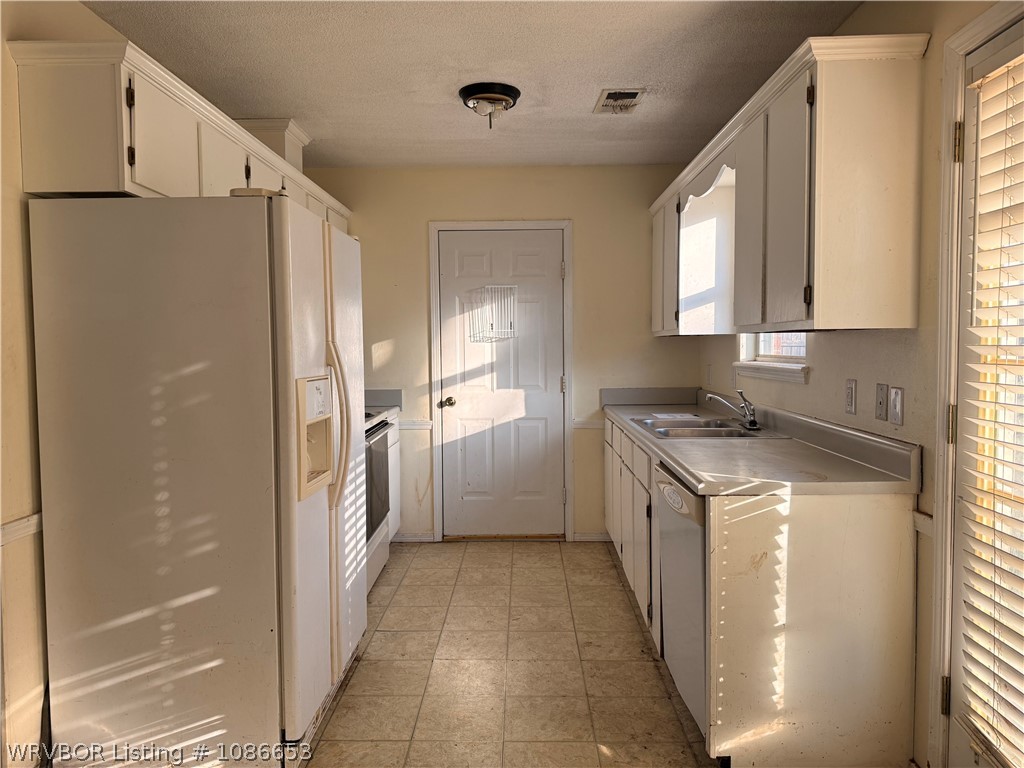 property viewer photo 9