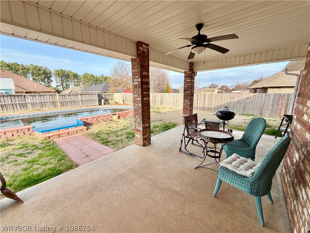 main property photo 19