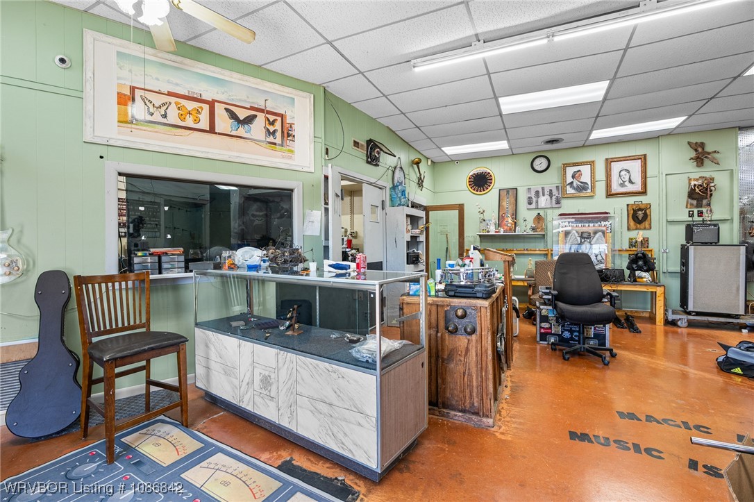 main property photo 13