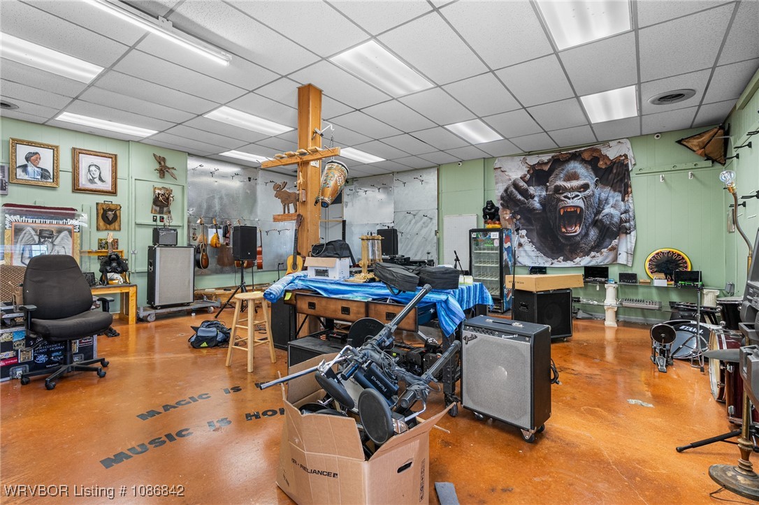 main property photo 15