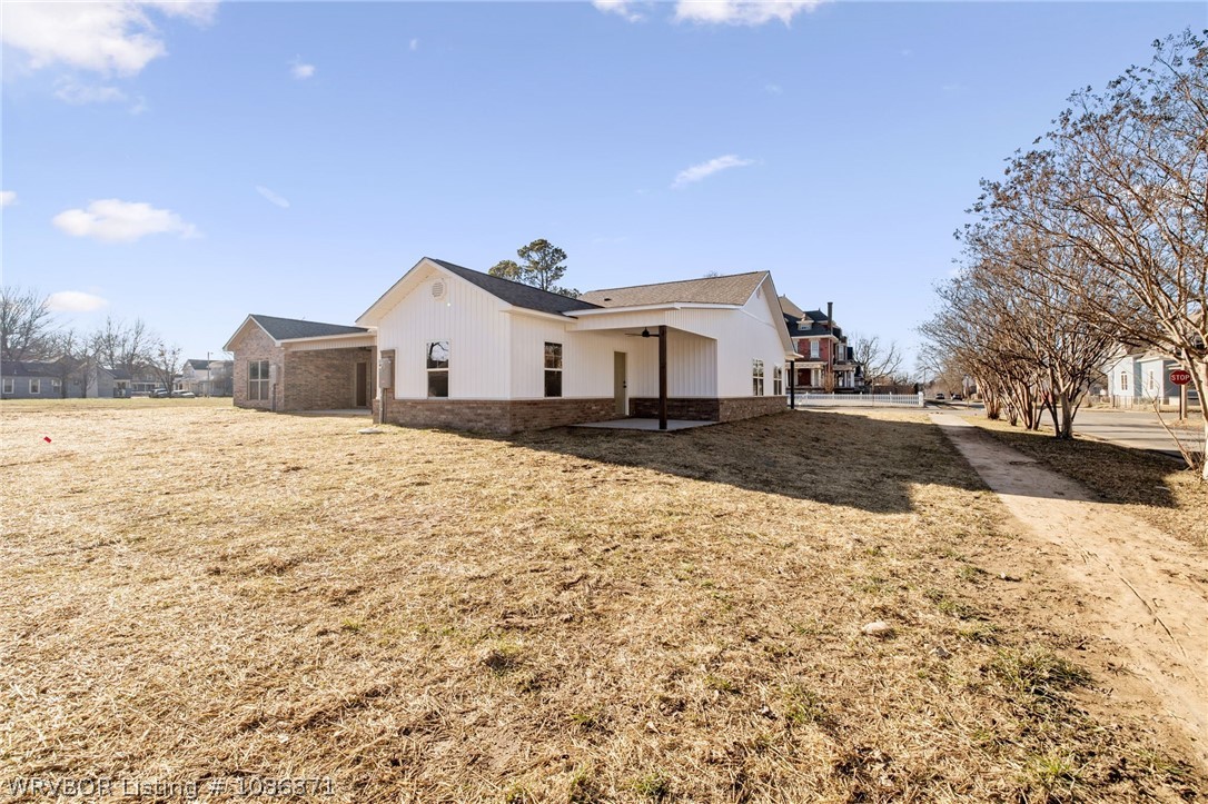 main property photo 29