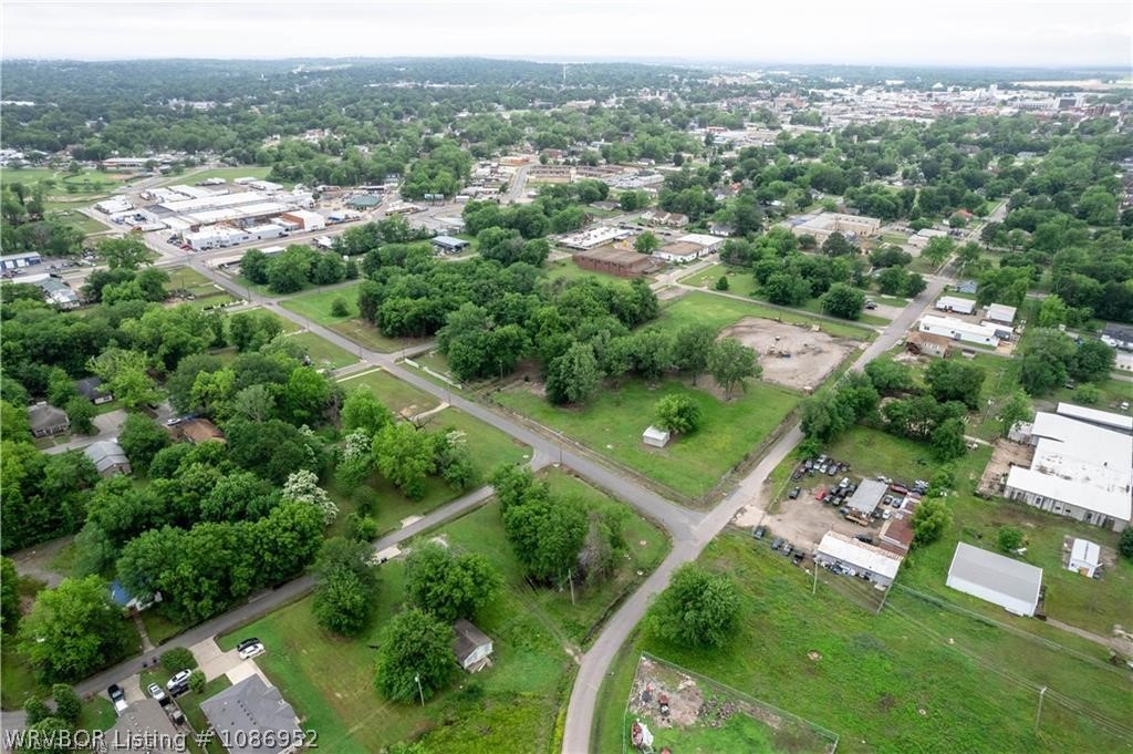 main property photo 10