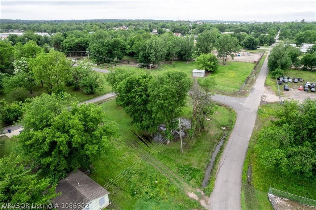 main property photo 4