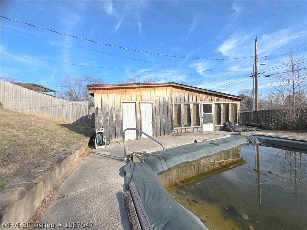 main property photo 7