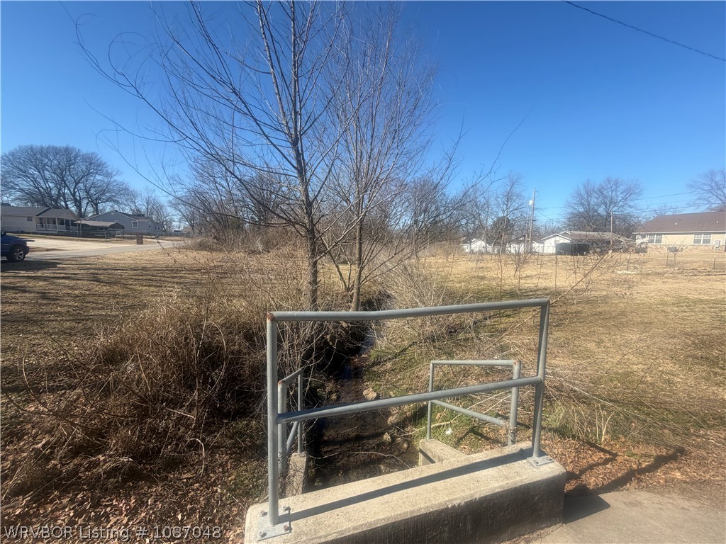 main property photo 6
