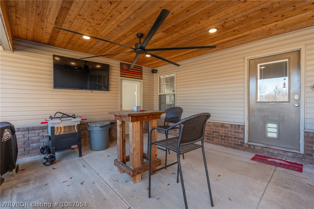 main property photo 36