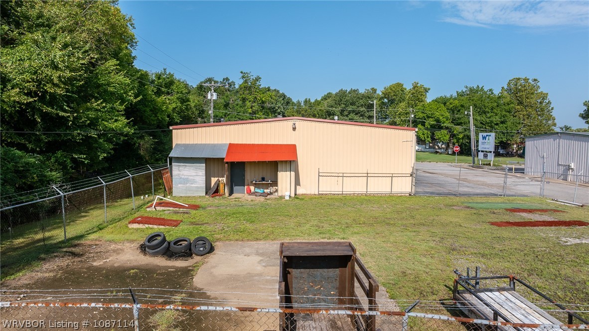 main property photo 3