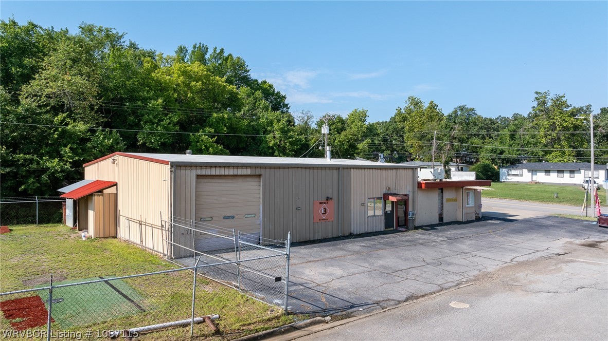 main property photo 2