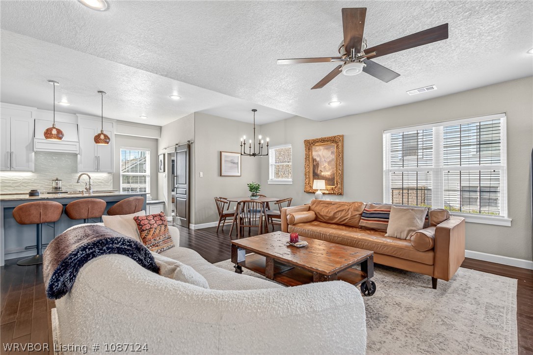 property viewer photo 2