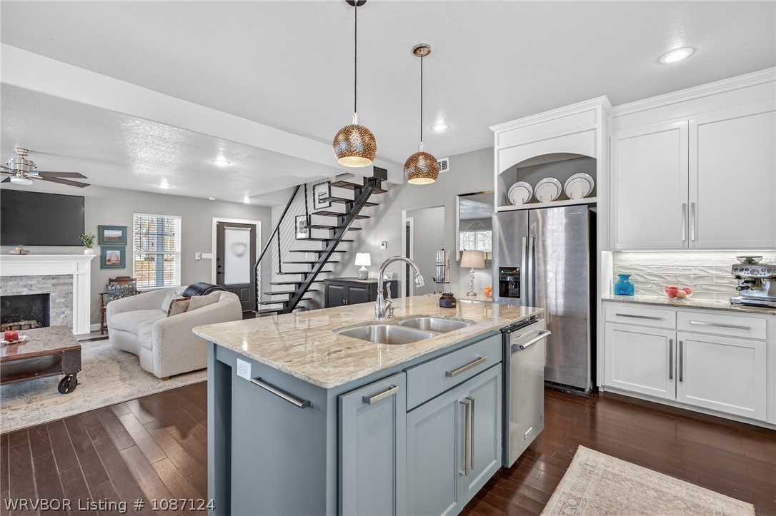 property viewer photo 8