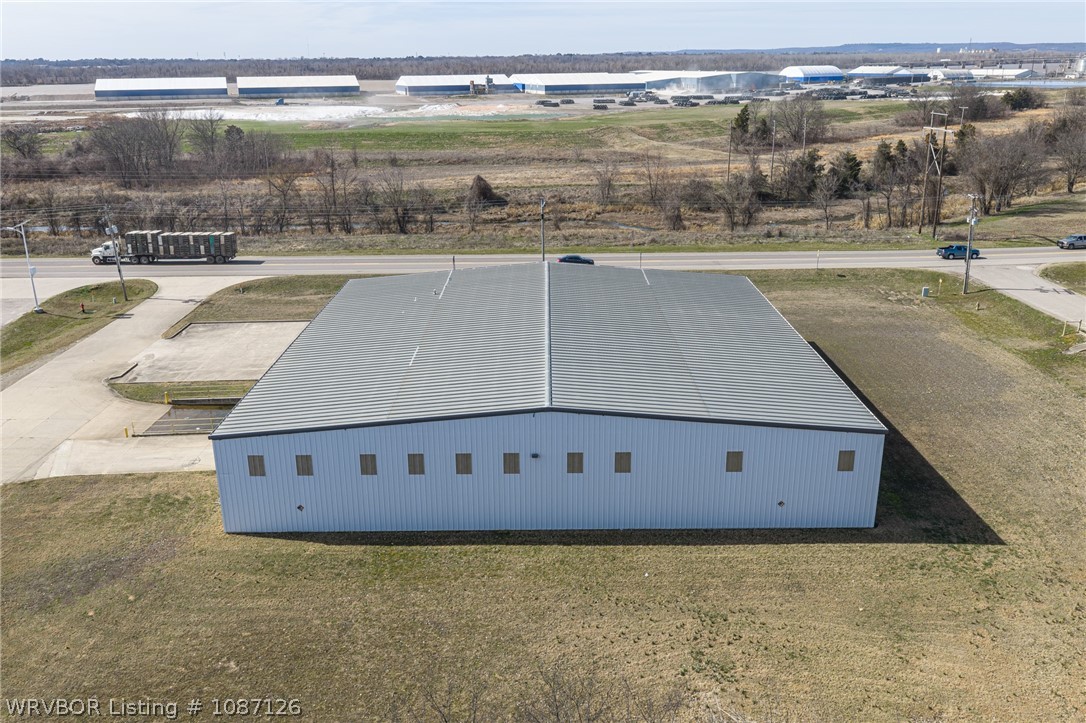 main property photo 8
