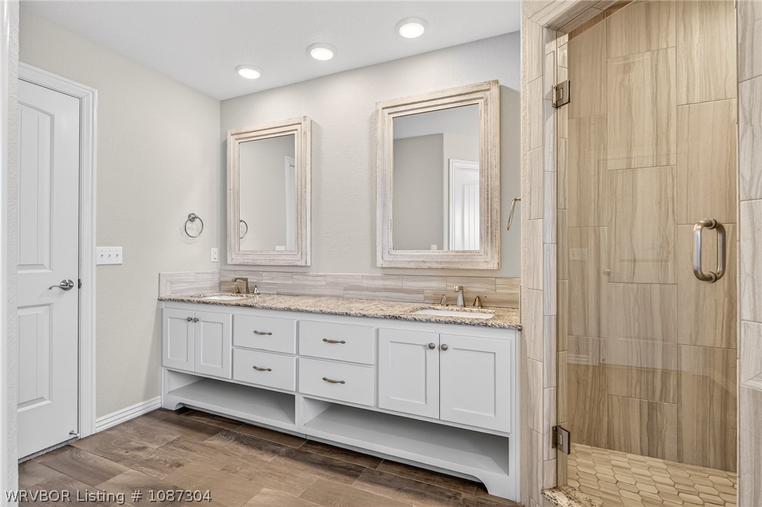 property viewer photo 12