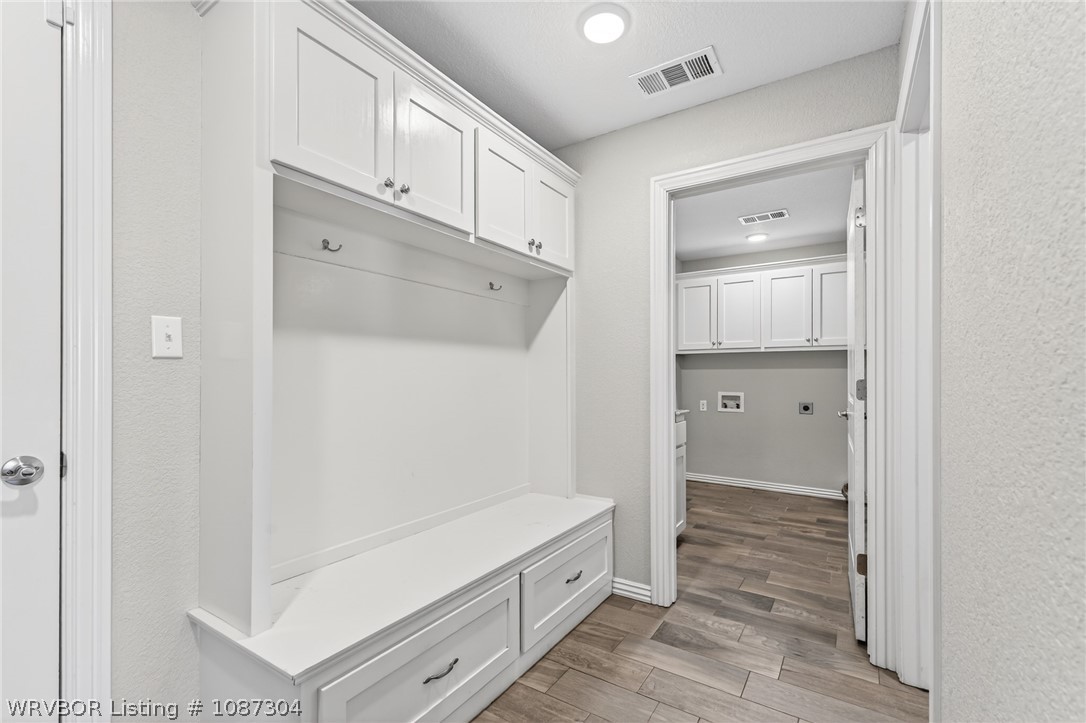 property viewer photo 20