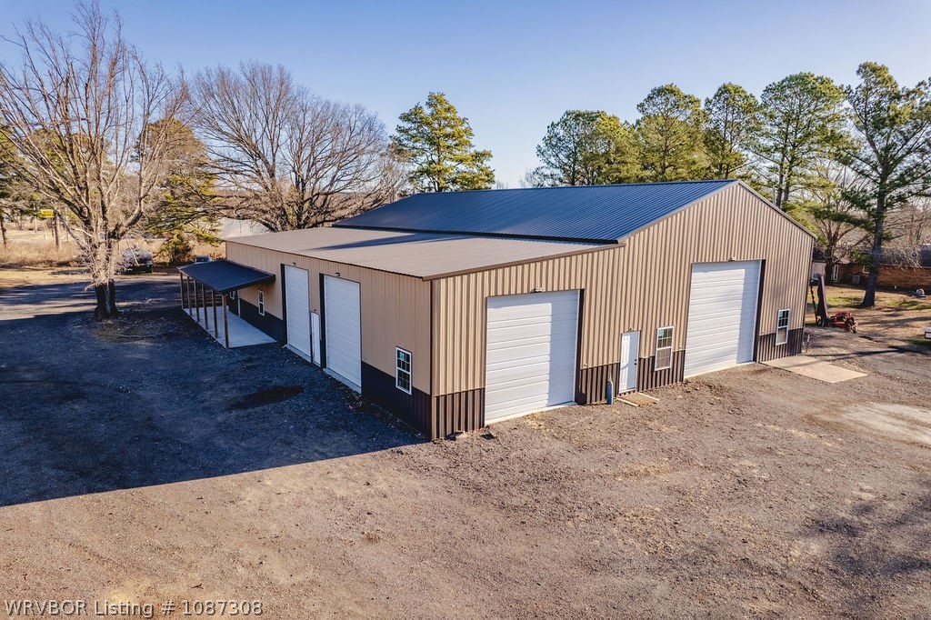 main property photo 32