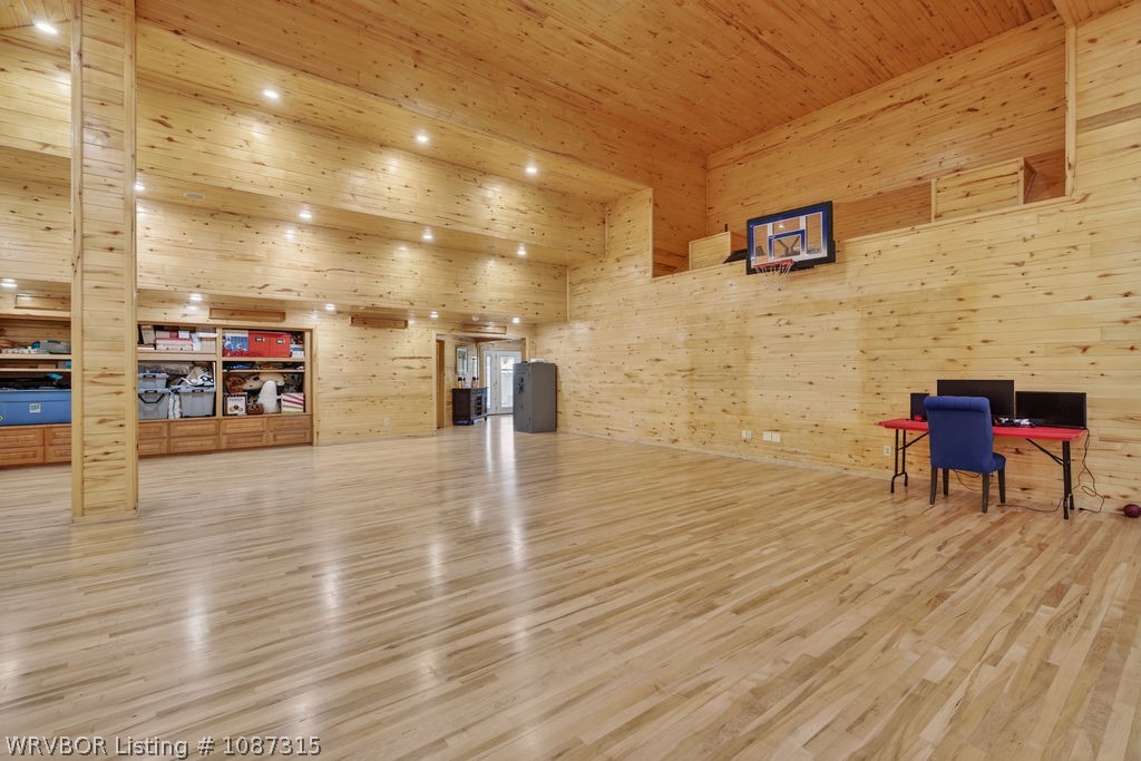 main property photo 3