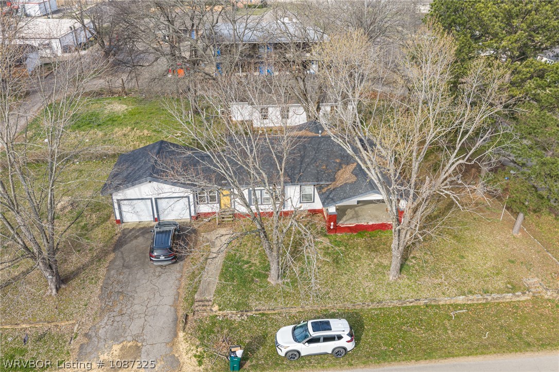 main property photo 41