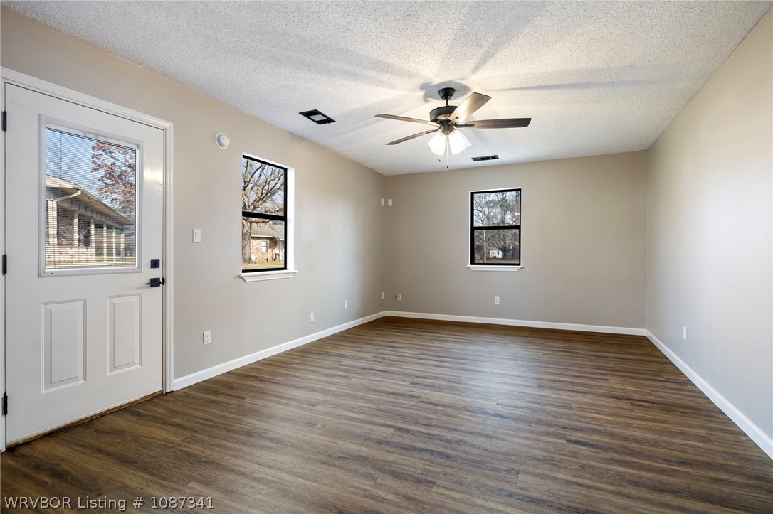 property viewer photo 12