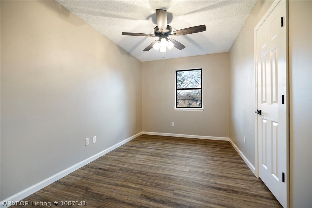 property viewer photo 15