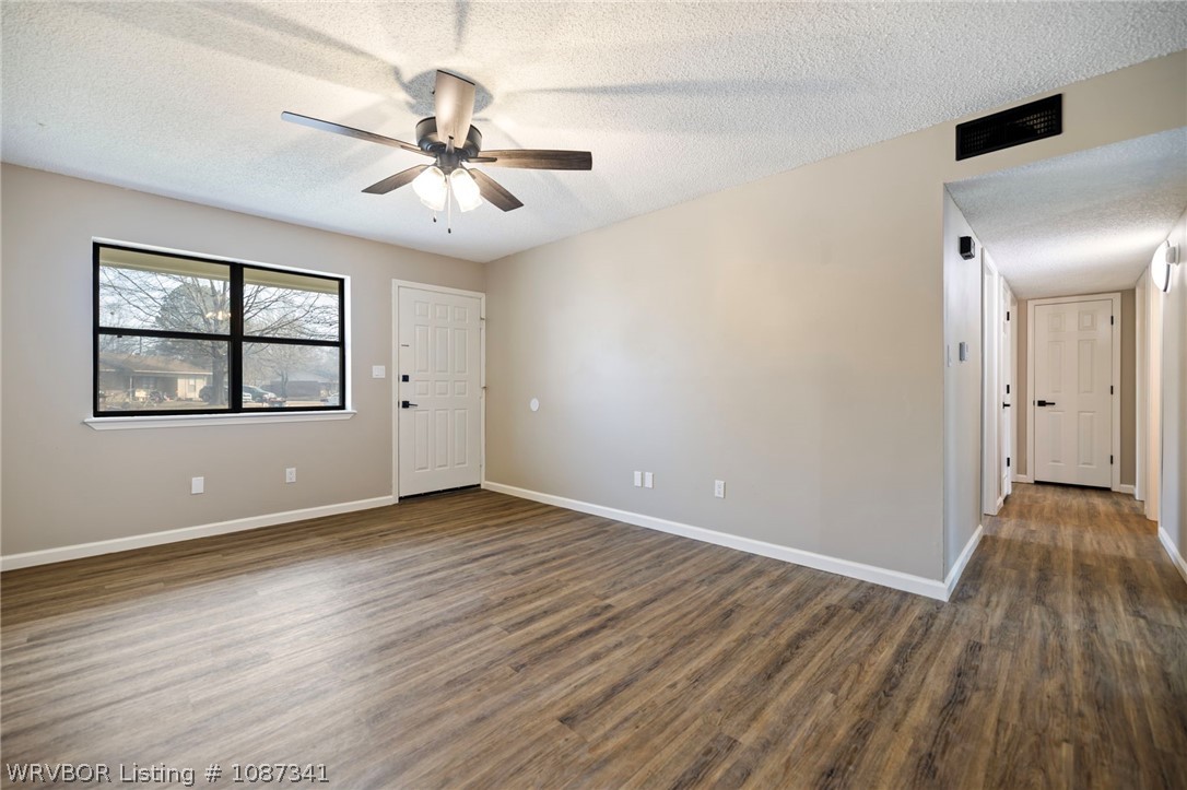 property viewer photo 5