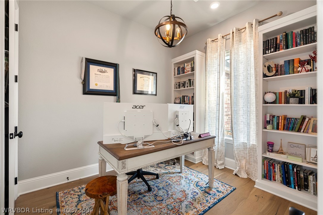 main property photo 29