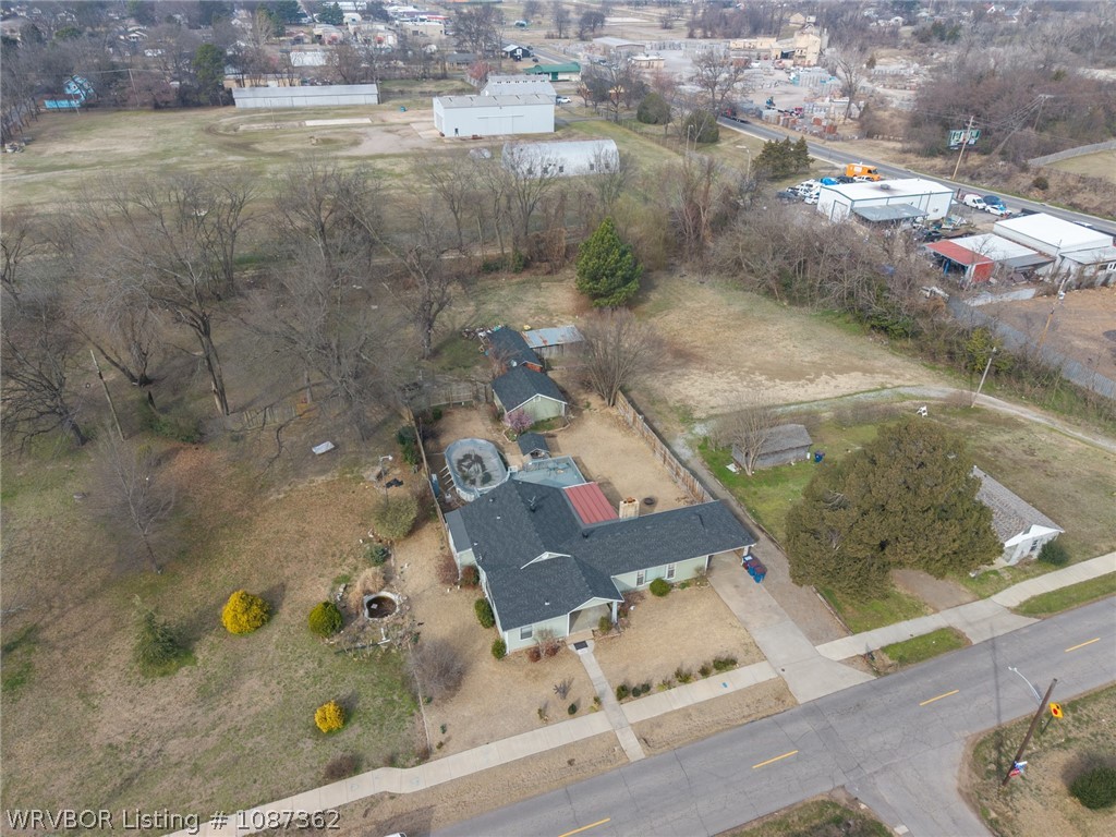 main property photo 26