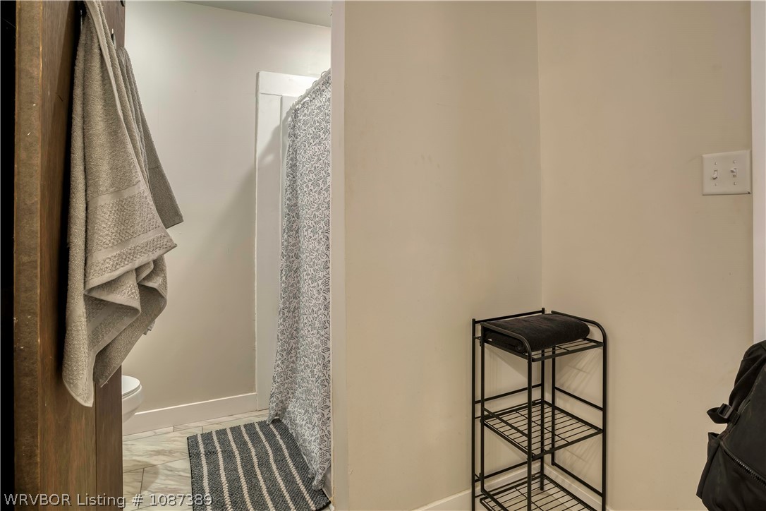 property viewer photo 23