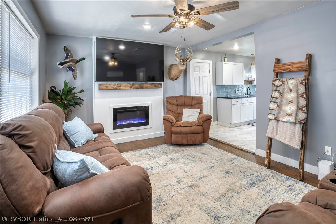 property viewer photo 5