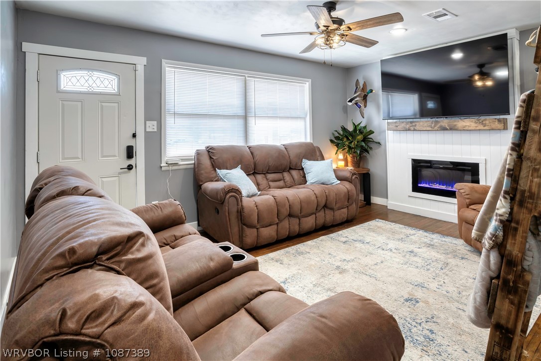 property viewer photo 6
